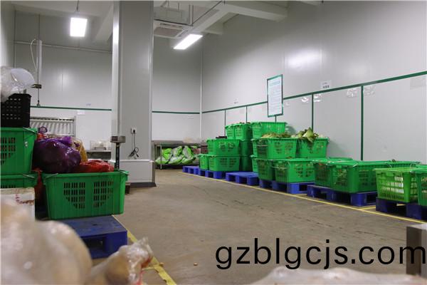 毛菜存(cun)放倉(cang)庫
